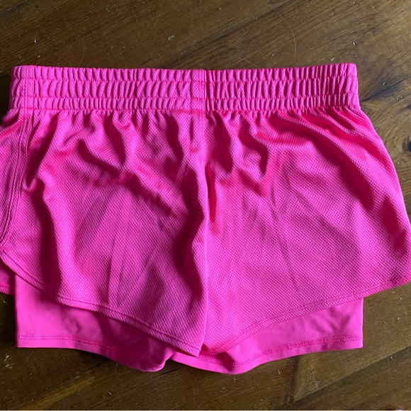 Under Armour, pink shorts - Picture 4 of 6